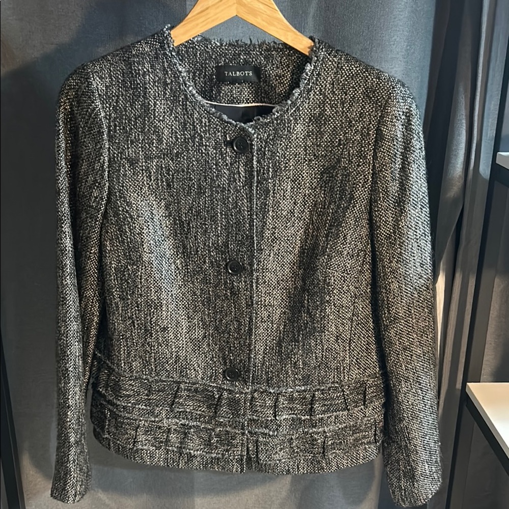 Talbots Black and Silver Tweed  Collarless long sleeve Jacket size 12 career
